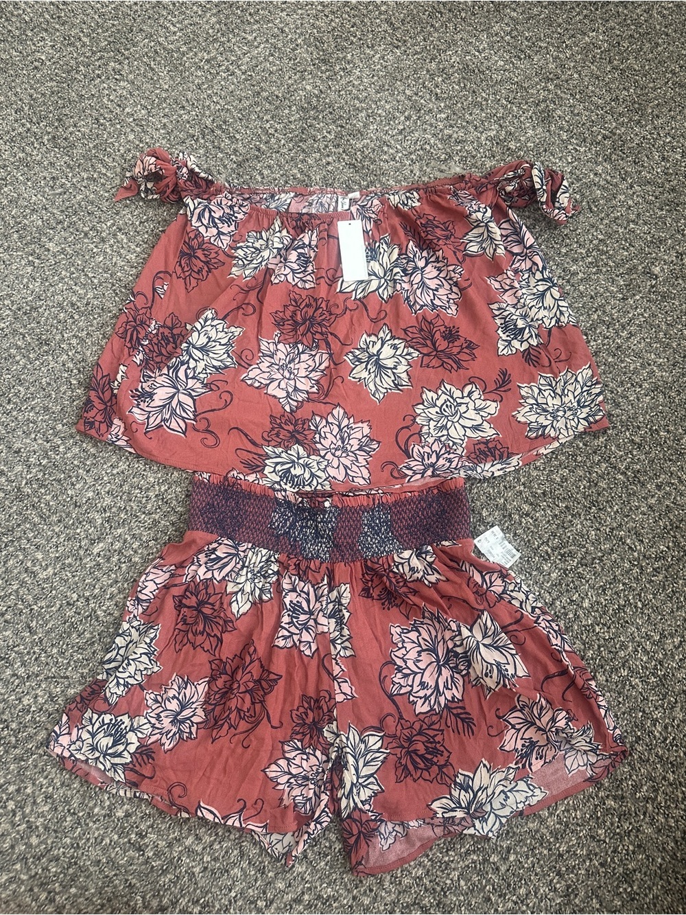 Women’s Floral Set